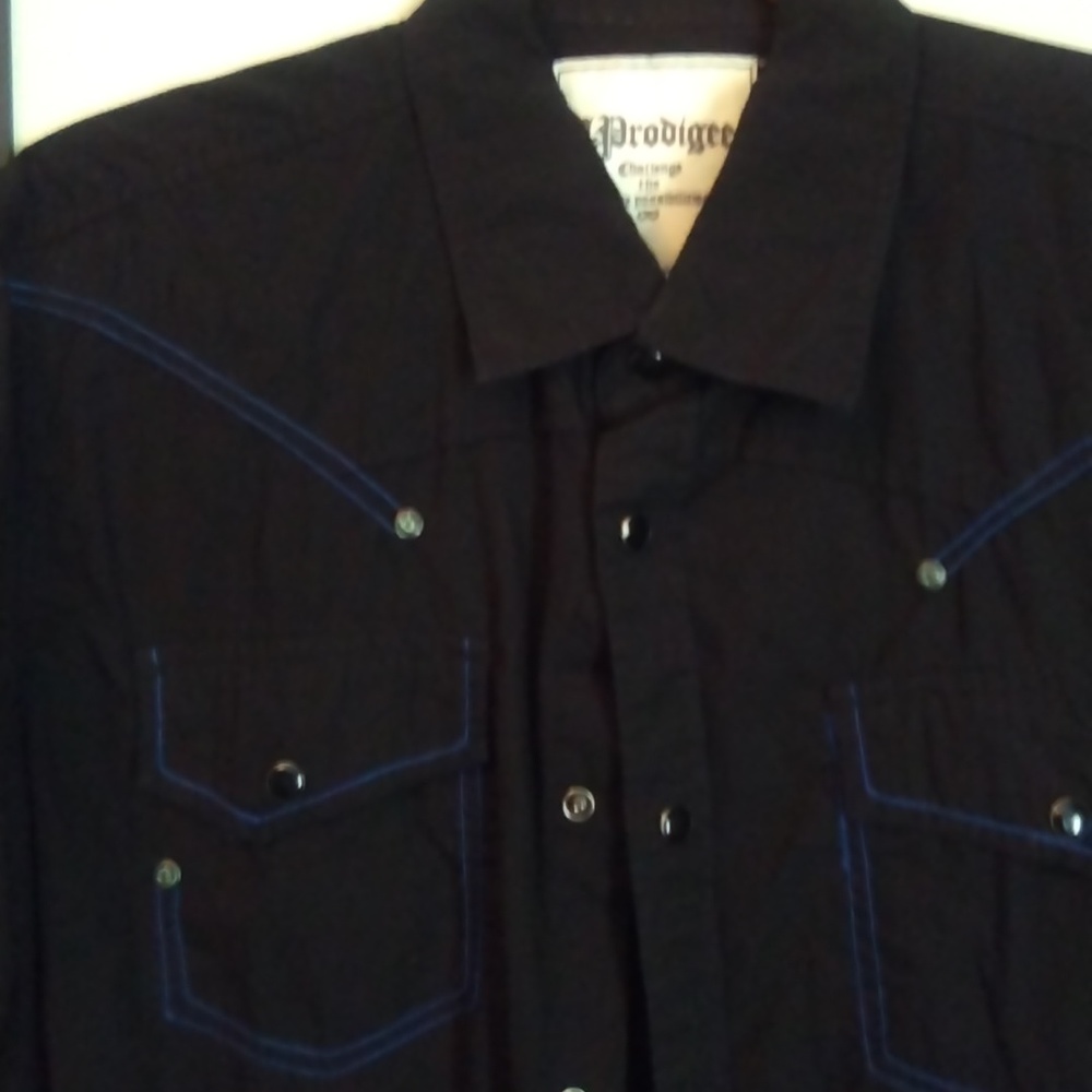 Clothes - Picture 11 of 17